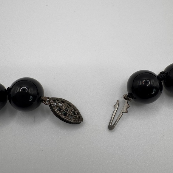 Vintage Hand-knotted Black Onyx Necklace | Polished Gemstone Beads| Classic - Picture 8 of 9